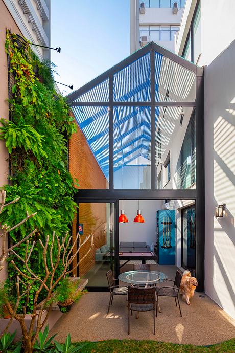 Casa MK: A Social House Crafted For Music, Parties and Life - 1