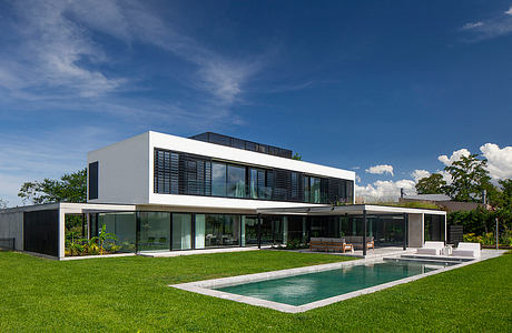 GJ House by Estudio GMARQ