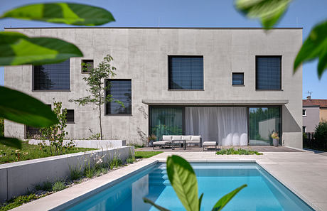 House in Čakovice: Calm Minimalist House for a Growing Prague Family - 1