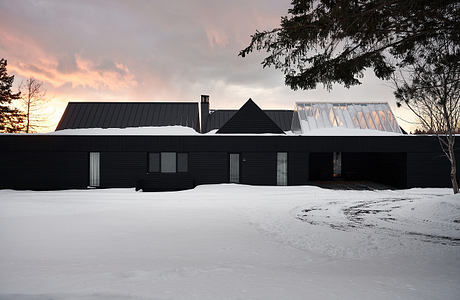 House on the River — Crafted Interiors for Seasonal Living