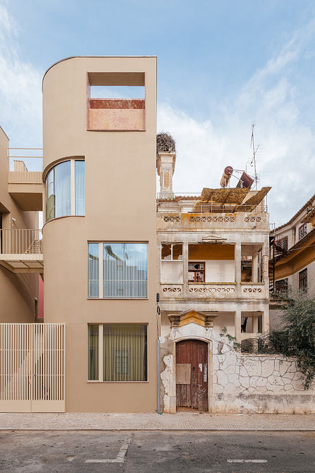 Mustard Building: Calm Coastal Apartments With Light-Filled Terraces - 1
