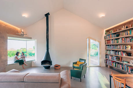 Los Llanos House by Pepa Díaz Arquitecta - 2