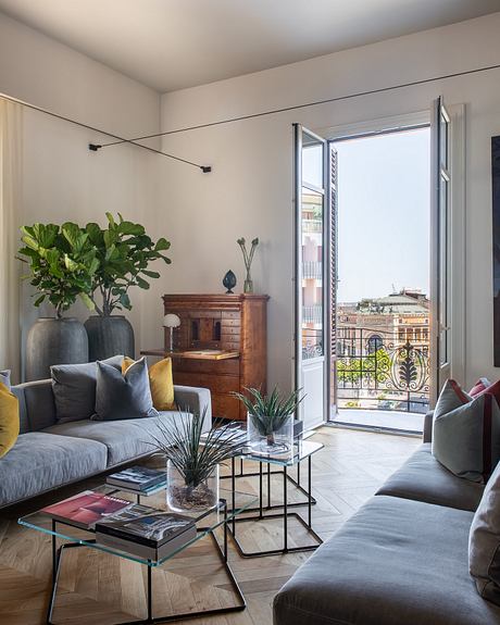 Penthouse on Piazza Politeama: From Decò Shell to Contemporary Calm - 2