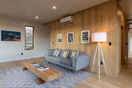 Black Bear House by forma ARCHITECTURE - 2