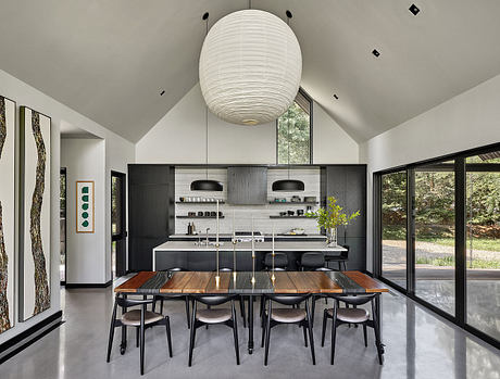 East Hampton Modern: Shou Sugi Ban Gables Shape a Coastal Hideaway - 4