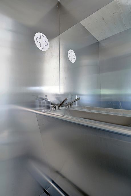 Living Unit by OFIS architects - 4