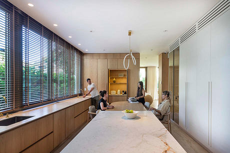 Casa Magnolia — Garden Views Shape a Calm Contemporary House Life - 5