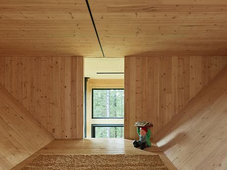 The Nest: Prefab Off-Grid Retreat - 5