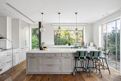 A Home that Honors the Past While Moving into the Tuture - 5