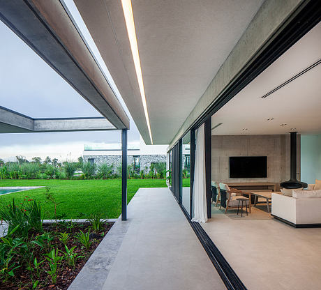 GJ House by Estudio GMARQ - 6