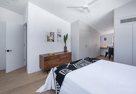 Palisades Redux ADU by Vertebrae - 4