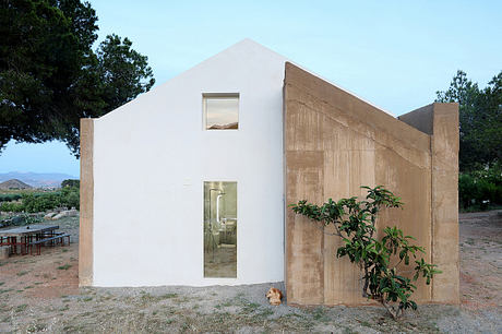Los Llanos House by Pepa Díaz Arquitecta - 8