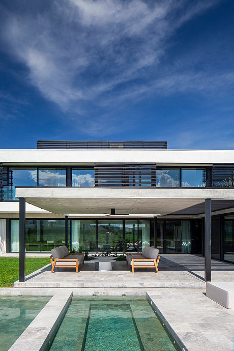 GJ House by Estudio GMARQ - 8