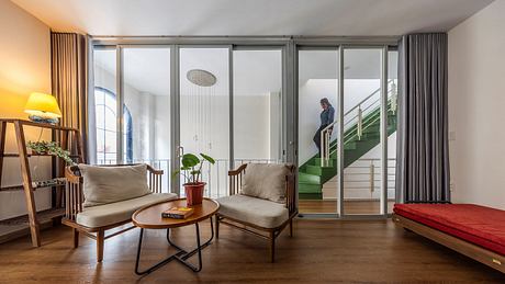 40m2 House Transforms a Dark Townhouse into s Tall Shared Retreat - 5