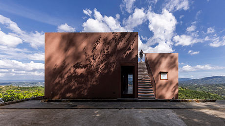Bao Lam Retreat Reveals a Red-Stone Haven - 9