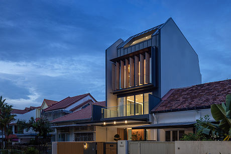Breeze House — Monsoon-Breezed Courtyards Shape Relaxed Family Life - 8
