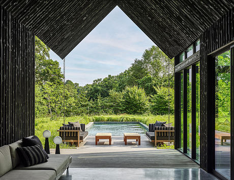 East Hampton Modern: Shou Sugi Ban Gables Shape a Coastal Hideaway - 6