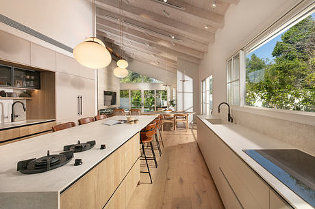 House Reborn by Spiegel Architects - 8