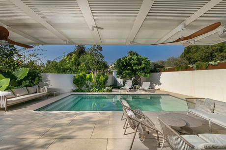 House Reborn by Spiegel Architects - 12