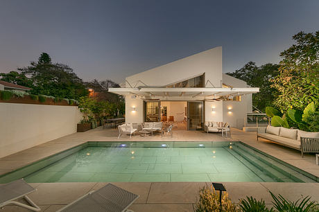 House Reborn by Spiegel Architects - 13