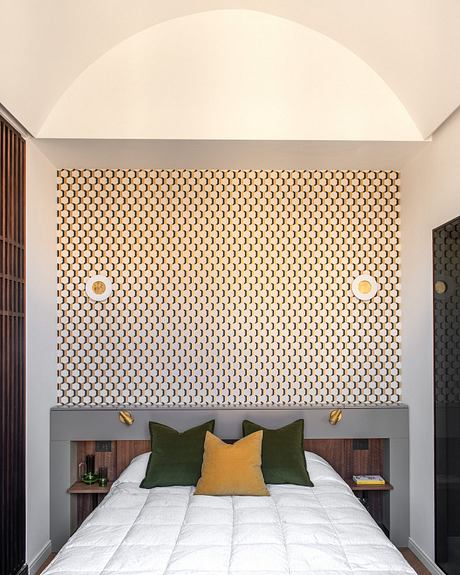 Penthouse on Piazza Politeama: From Decò Shell to Contemporary Calm - 9