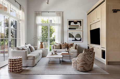 A Timeless Modern Farmhouse: Light-Filled Rooms For Relaxed Gatherings - 1