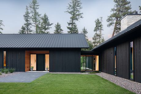 Ashley Lake House: A Family Retreat Along the Montana Lakefront - 1