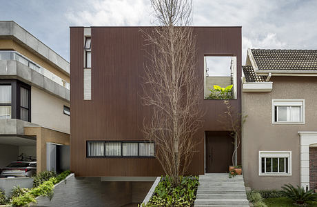 Casa Cubo: Modern Brazilian Home Revived