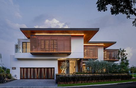 TD House by Cowema Studio Architect