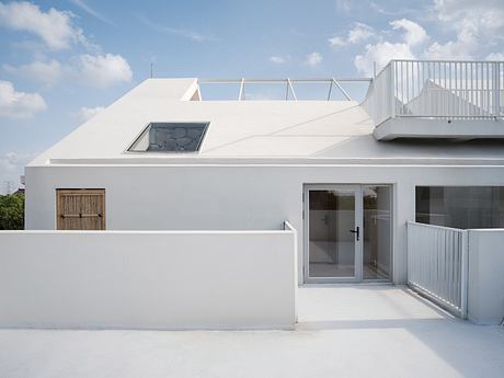 The Catcher by TEAM_BLDG - 1