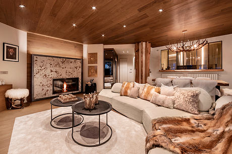 Torre dell’orologio Alpine Apartment by Caracter Architettura d’Interni - 1