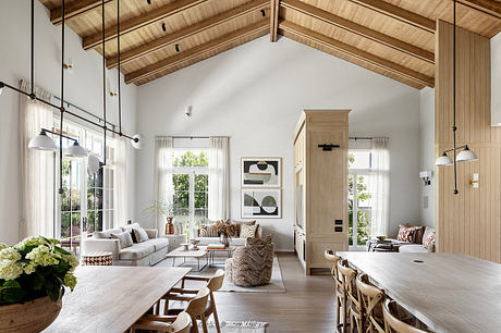 A Timeless Modern Farmhouse: Light-Filled Rooms For Relaxed Gatherings - 2
