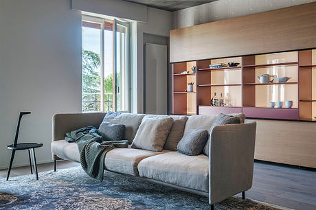 Essential and Modern — A Lake Garda Home Wrapped in Soft Contrasts - 2