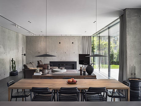 House 323: A Stepped Urban House Opening to Garden Light - 2