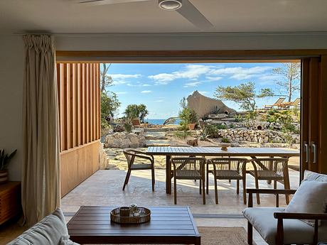 Le Très Petit Collectif: Timber Pods Recast a 1950s Coastal Home Life - 2