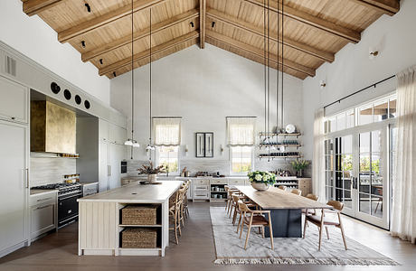 A Timeless Modern Farmhouse: Light-Filled Rooms For Relaxed Gatherings