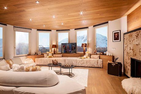 Torre dell’orologio Alpine Apartment by Caracter Architettura d’Interni - 3