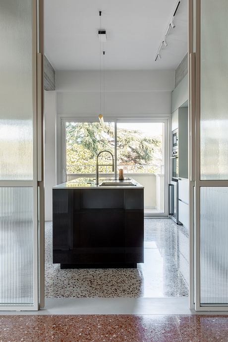 Casa Viale Della Tecnica: Refined Roman Apartment - 3