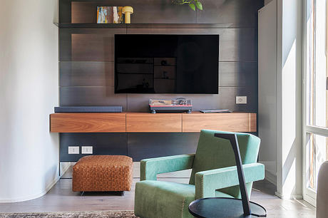 Essential and Modern — A Lake Garda Home Wrapped in Soft Contrasts - 4