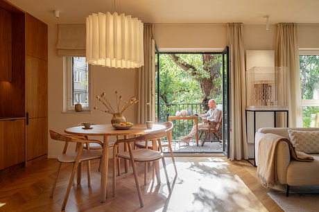 Hybrid Interior BXB studio: Warsaw Workshop Apartment Reinvented - 3