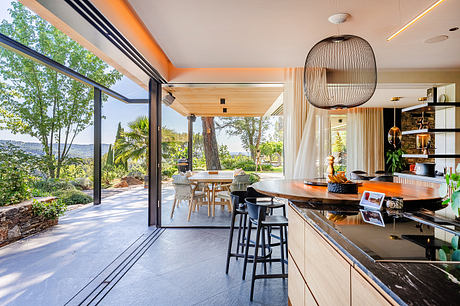 Maison SE: Hillside House Immersed in Light and Provence Views - 4