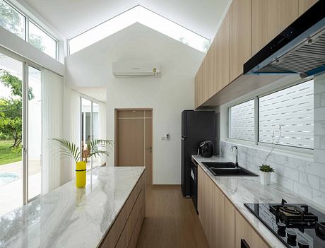 Nhong Bua House by Make It Pop - 4