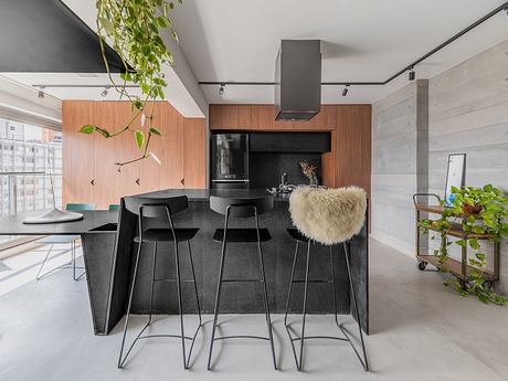 Apartment MO Reframes Industrial Living for Flexible São Paulo Life - 3