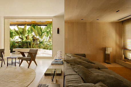 Matisse Apartment Recasts a 1990s Plan into Fluid Brazilian Living - 4