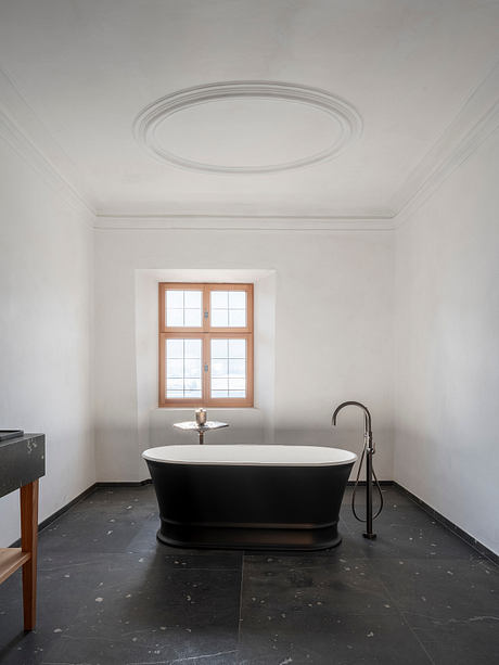 Hotel Castel Badia / Sonnenburg: Adaptive Luxury in an Old Monastery - 6