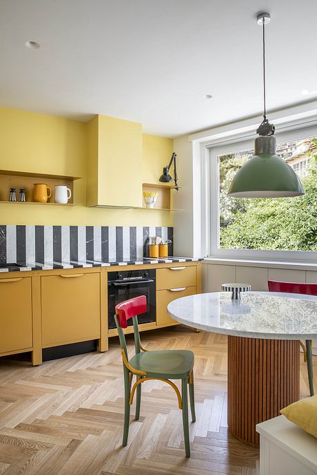 Casa Monti Parioli: Color-Rich Roman Apartment for Modern Living - 5