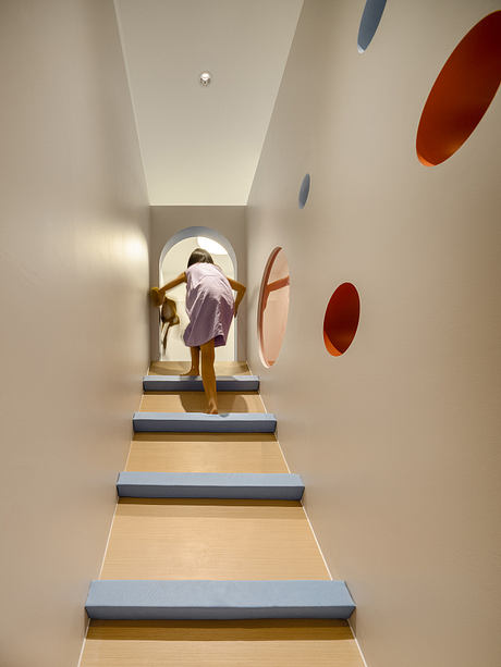 School Admissions Lounge: Warm Welcome Room For Curious Young Families - 6