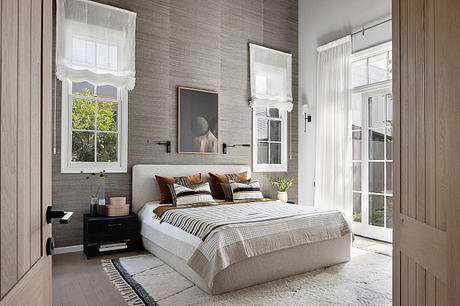 A Timeless Modern Farmhouse: Light-Filled Rooms For Relaxed Gatherings - 9