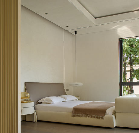 Jiuxi Rose Garden — A Serene Courtyard House - 8