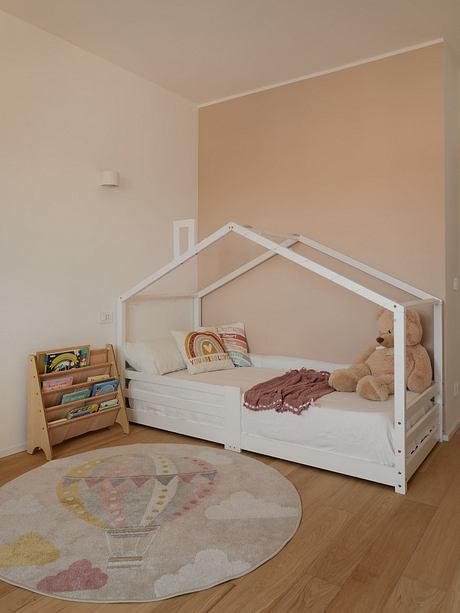 Casa Errante Reveals a Warm Palette for Contemporary Roman Living - 4